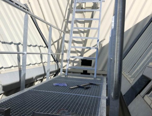 passerelle et échelle d’accès